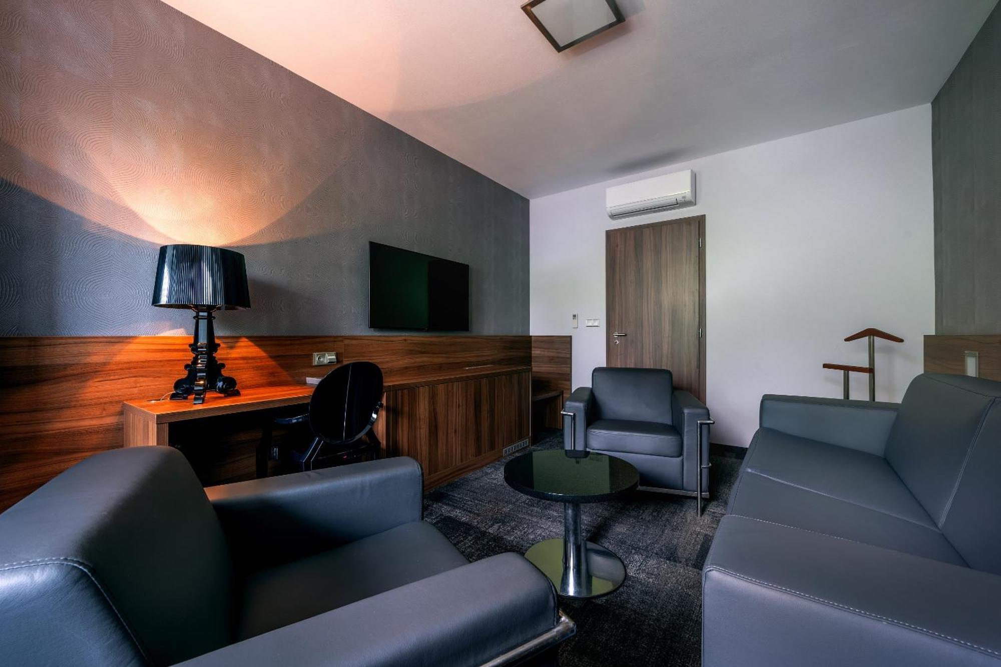 Hotel Jezerka Seč Eksteriør bilde